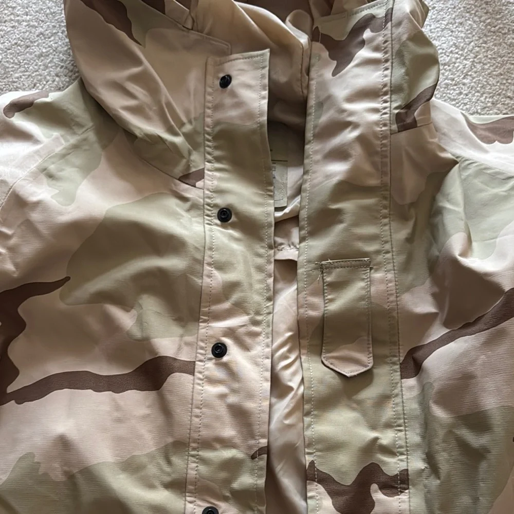 Men’s Camouflage Hooded Jacket - Picture 4 of 7